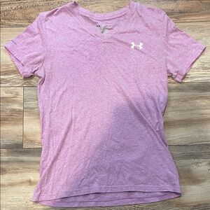 Under Armour Women’s Small Short Sleeve Shirt Light Purple V Neck UA Charged